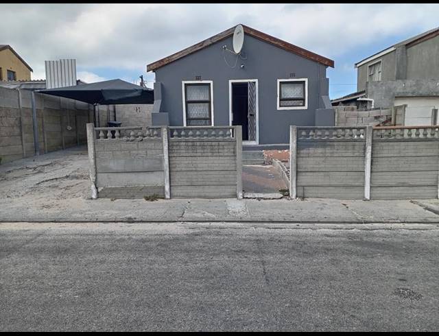 3 BEDROOM HOUSE FOR SALE IN BAYVIEW